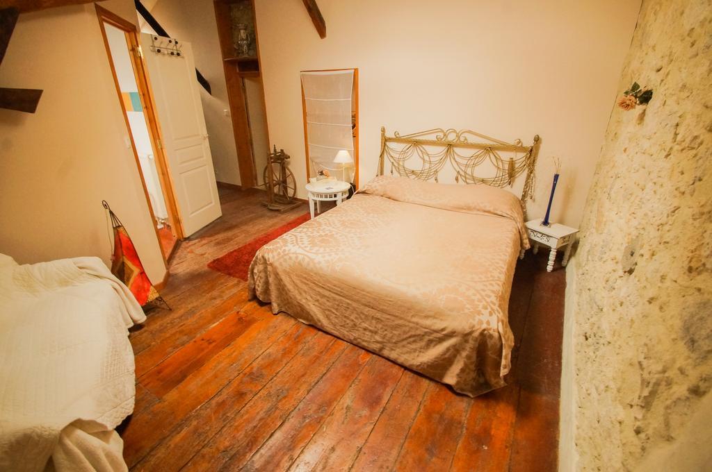 Chambres D'Hotes Domaine De La Rose Des Vents Castelnau-sur-l'Auvignon Номер фото