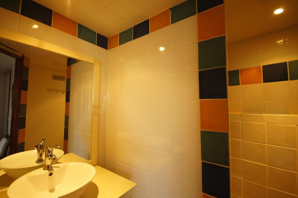 Chambres D'Hotes Domaine De La Rose Des Vents Castelnau-sur-l'Auvignon Екстер'єр фото